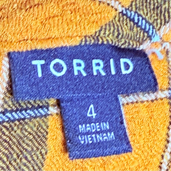 Torrid Lizzie Crinkle Flannel Gauze Button-Up Shirt Yellow Plaid 4X - Picture 7 of 11